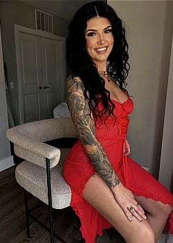 Miya Acacia